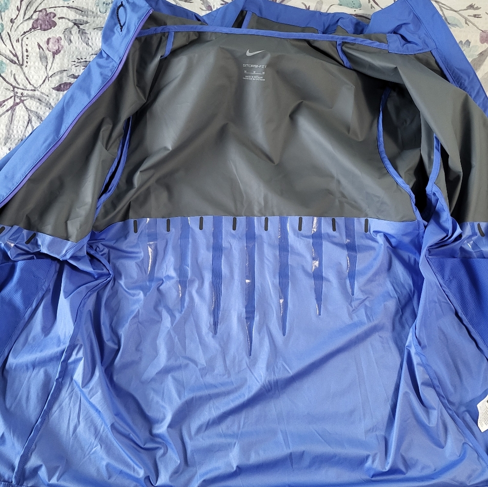 NEW Nike AeroSwift Men's Storm-FIT Aerogami Running Jacket - MEDIUM - Picture 6 of 7